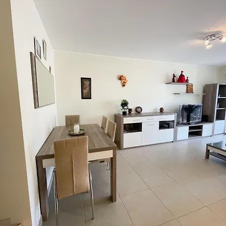 Apartmán From *
